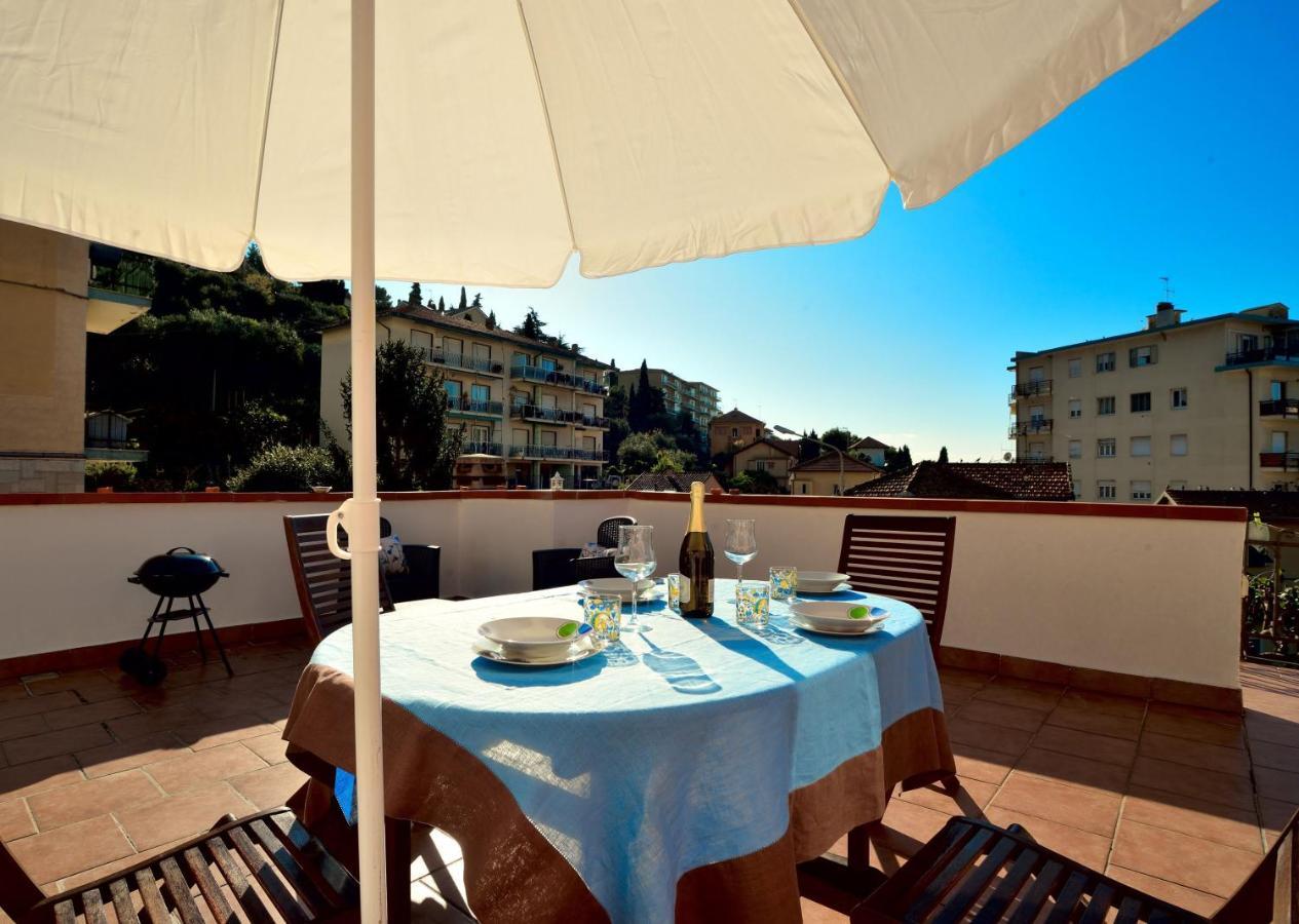 Вілла Casa Con Grande Terrazza, Ac, Wifi, Posto Auto E Vicino Al Mare Імперія Екстер'єр фото